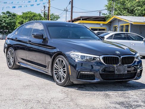 Used 2019 BMW 540i w/ M Sport Package RWD image 3