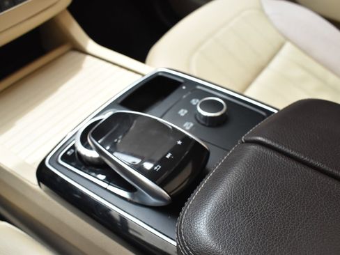 Used 2018 Mercedes-Benz GLE 350 image 31