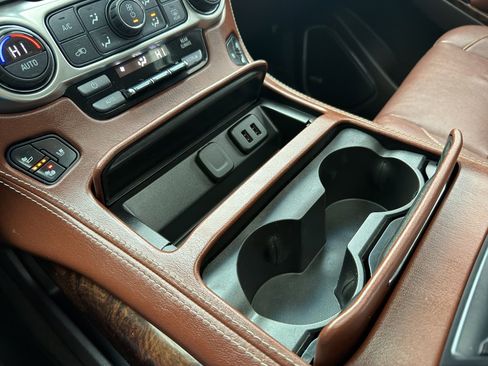 Used 2018 Chevrolet Tahoe Premier image 33