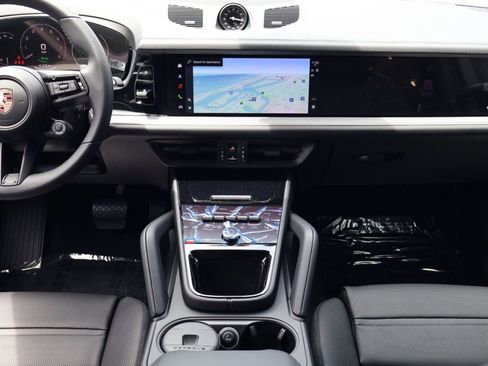New 2026 Porsche Cayenne E-Hybrid AWD/4WD image 17