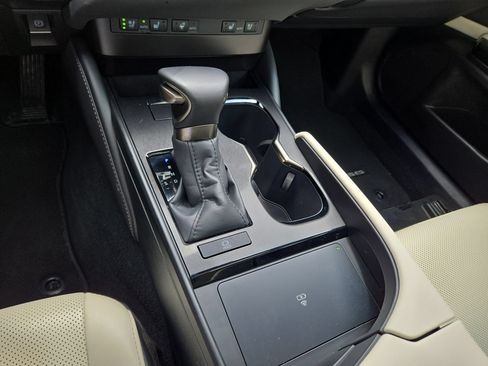 Certified 2025 Lexus ES 350 w/ Premium Package FWD image 22