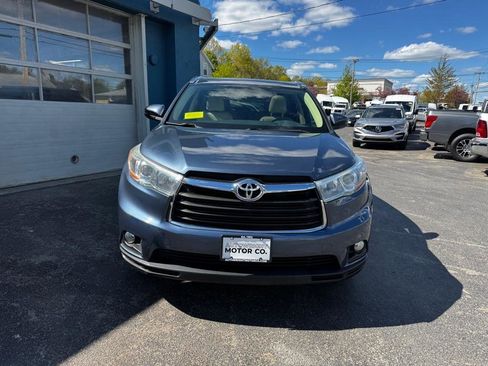 Used 2015 Toyota Highlander XLE AWD/4WD image 9