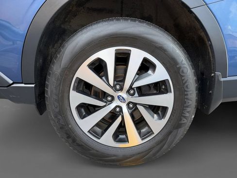 Used 2020 Subaru Outback Premium AWD/4WD image 11