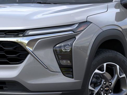 New 2026 Chevrolet Trax LT image 10