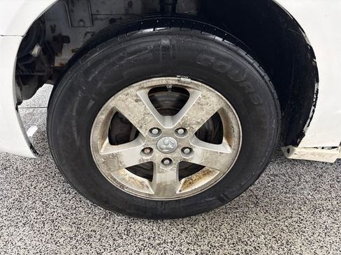 Used 2010 Dodge Grand Caravan SXT image 22