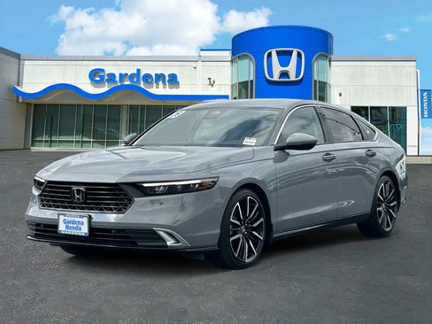 Used 2026 Honda Accord Touring image 3