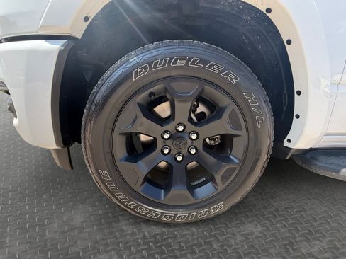 Used 2025 RAM 1500 Big Horn AWD/4WD image 9