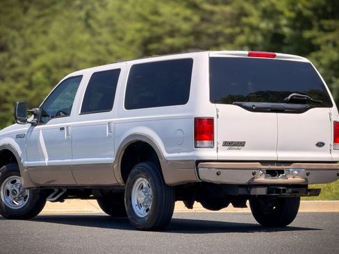 Used 2000 Ford Excursion Limited AWD/4WD image 12