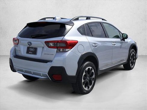Used 2021 Subaru Crosstrek 2.0i Premium w/ Moonroof Package AWD/4WD image 5