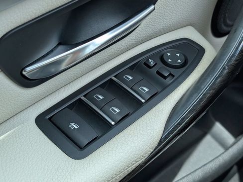 Used 2018 BMW 440i Convertible RWD image 30