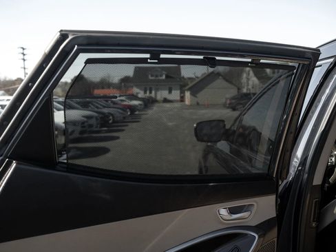 Used 2017 Hyundai Santa Fe Sport image 9