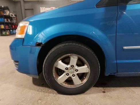Used 2008 Dodge Grand Caravan SXT FWD image 39