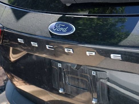 Certified 2025 Ford Escape ST-Line FWD image 8