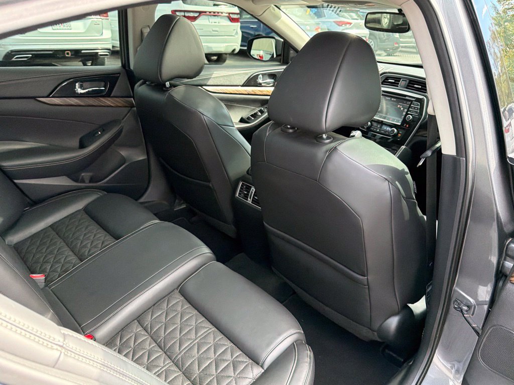 Used 2017 Nissan Maxima Platinum FWD image 22