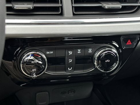 New 2026 Chevrolet Trax LT image 20