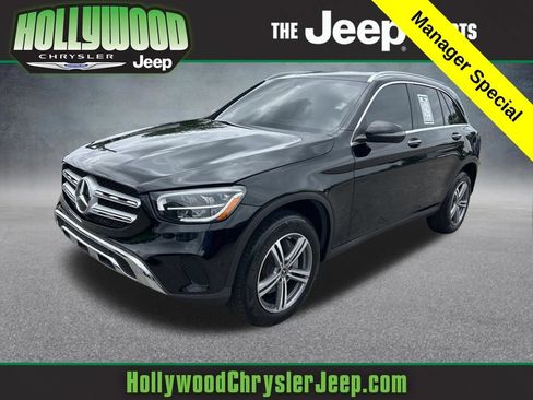 Used 2022 Mercedes-Benz GLC 300 image 1