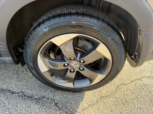 Used 2018 Honda HR-V EX image 53