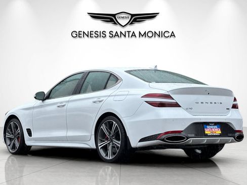 Used 2025 Genesis G70 3.3T Advanced image 8