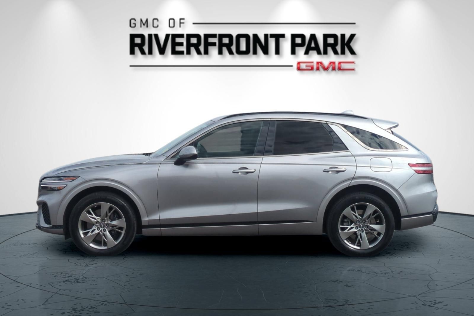 Used 2022 Genesis GV70 3.5T Sport AWD/4WD image 6