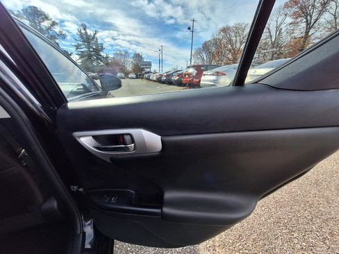 Used 2011 Lexus CT 200h Premium w/ Premium Audio Pkg FWD image 27