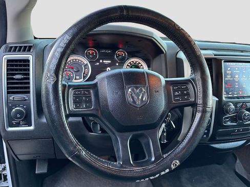 Used 2019 RAM 1500 Big Horn image 11