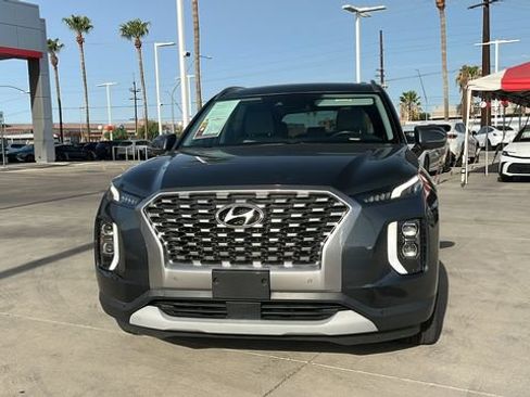 Used 2022 Hyundai Palisade SEL w/ 8P Bench Seat Package FWD image 2