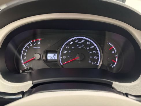 Used 2011 Toyota Sienna LE FWD image 14