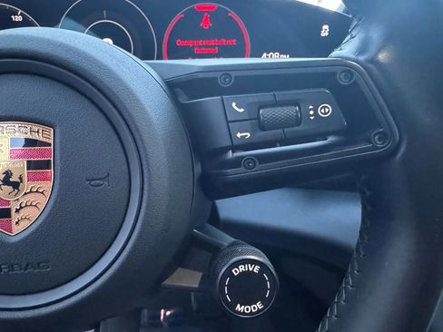 Used 2022 Porsche Taycan 4S image 30