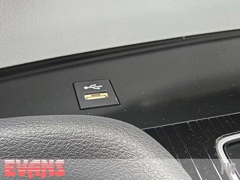 New 2026 Toyota Sienna XSE image 8