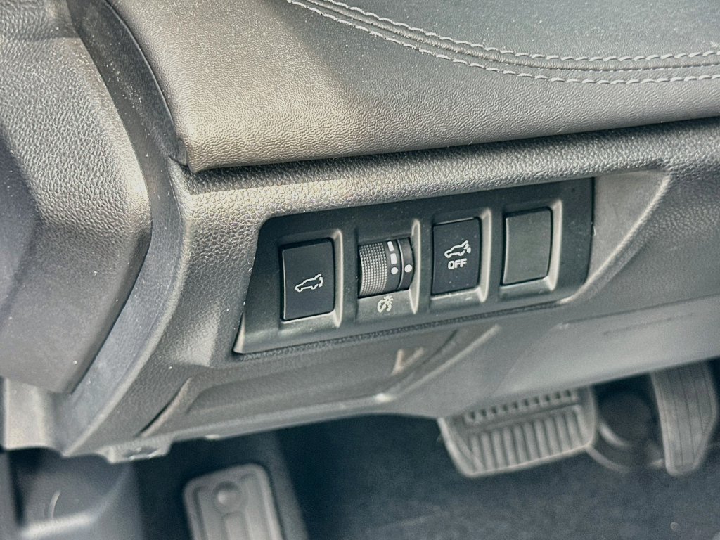 Used 2020 Subaru Outback Limited AWD/4WD image 10