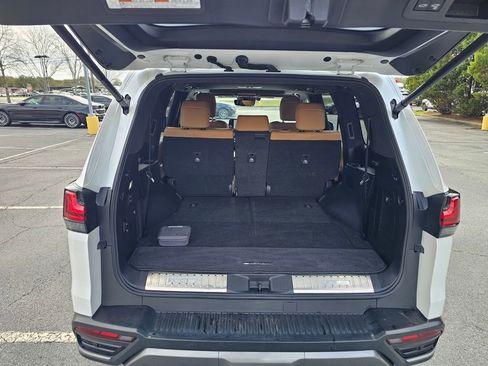 Used 2022 Lexus LX 600 4WD w/ Interior Upgrade Package image 25