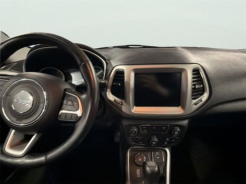 Used 2019 Jeep Compass High Altitude image 18