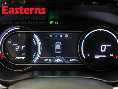 Used 2022 Kia Niro EX w/ Cold Weather Package image 18