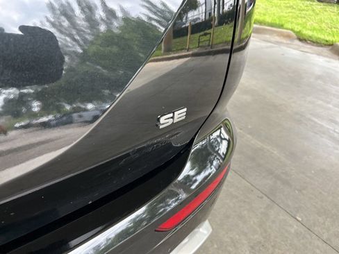 Used 2023 Mitsubishi Outlander SE FWD image 18