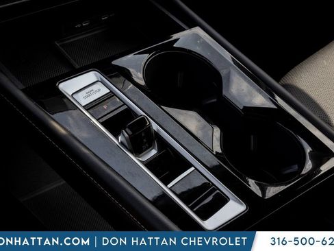 Used 2024 Volkswagen Atlas SE FWD image 11