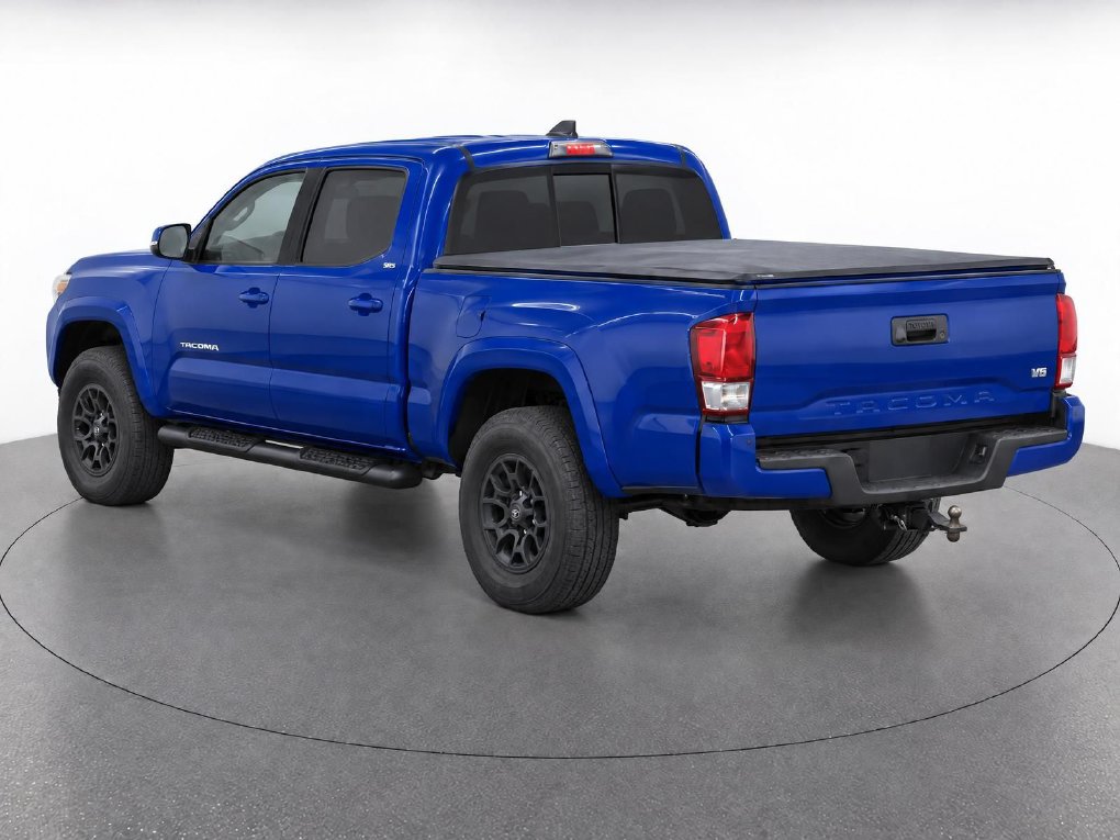 Used 2022 Toyota Tacoma SR5 w/ Technology Package RWD image 3