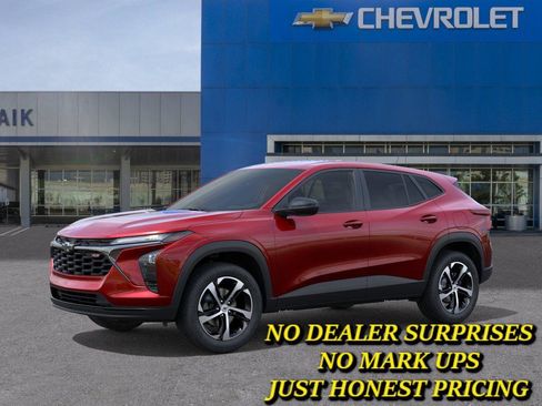New 2026 Chevrolet Trax RS FWD image 2