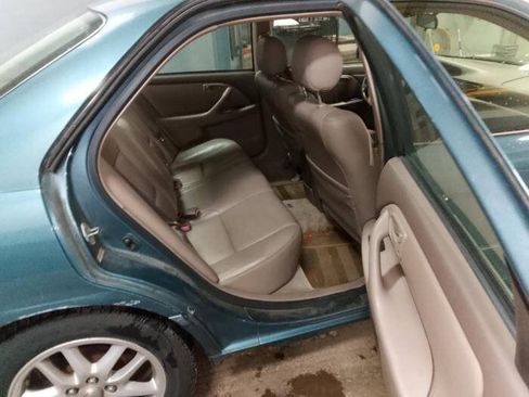 Used 2000 Toyota Camry LE FWD image 28