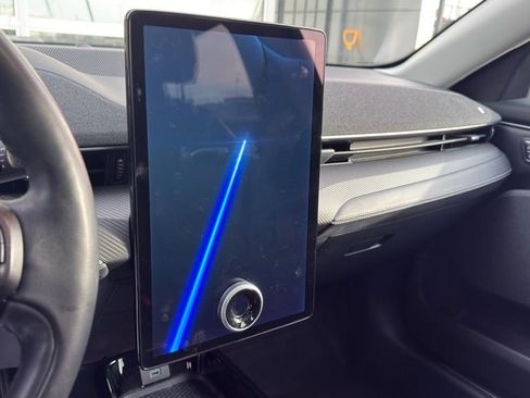 Used 2021 Ford Mustang Mach-E Premium image 12