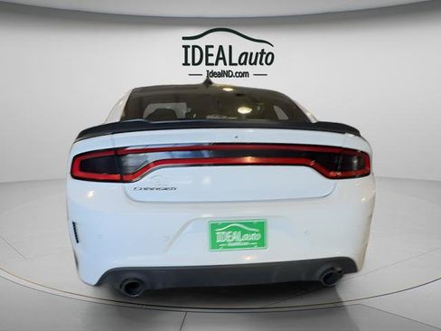 Used 2018 Dodge Charger R/T image 4