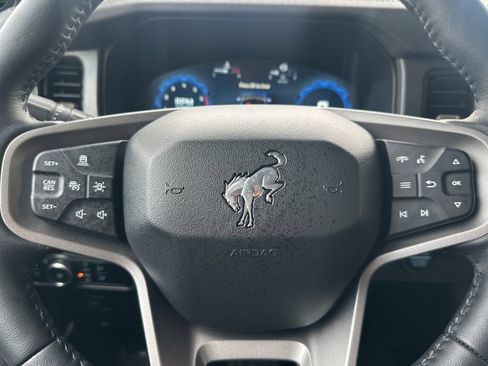 New 2025 Ford Bronco Badlands image 24