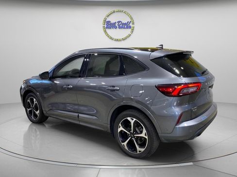 Used 2023 Ford Escape ST-Line Elite w/ Premium Technology Package AWD/4WD image 3