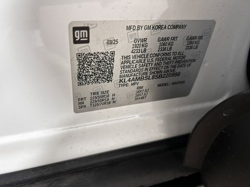 Used 2025 Buick Encore GX Preferred FWD image 23