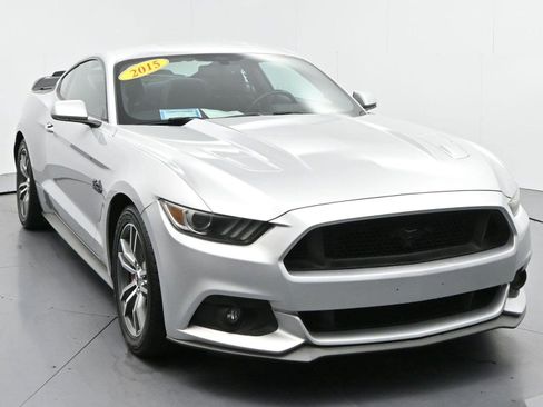 Used 2015 Ford Mustang GT RWD image 2