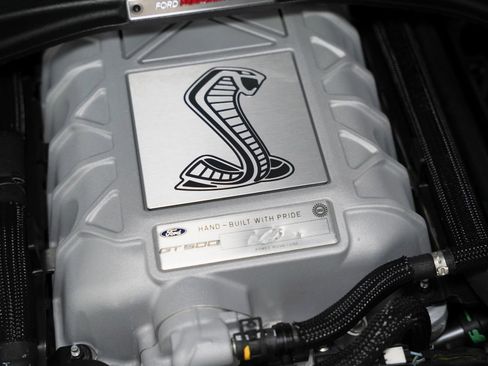 Used 2020 Ford Mustang Shelby GT500 w/ Carbon Fiber Track Pack image 52