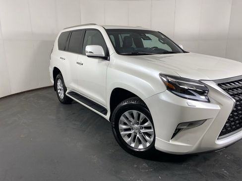 Certified 2023 Lexus GX 460 Premium w/ Premium Package image 4