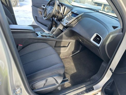 Used 2012 Chevrolet Equinox LS image 17