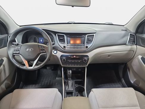 Used 2017 Hyundai Tucson Sport w/ Cargo Package FWD image 10
