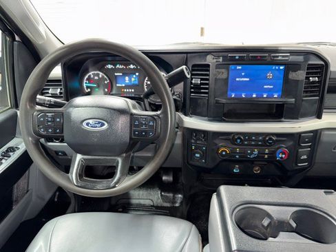 Used 2023 Ford F350 XL AWD/4WD image 14