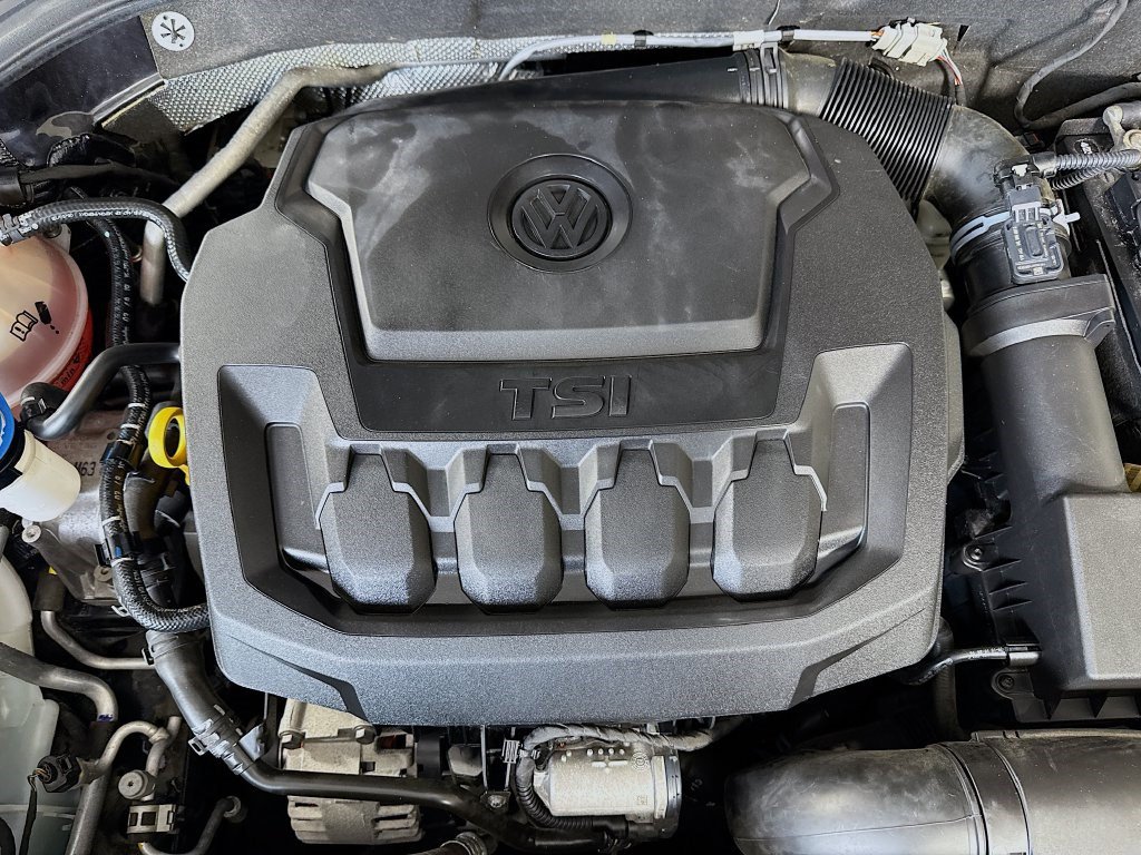 Used 2020 Volkswagen Passat 2.0T R-Line FWD image 38